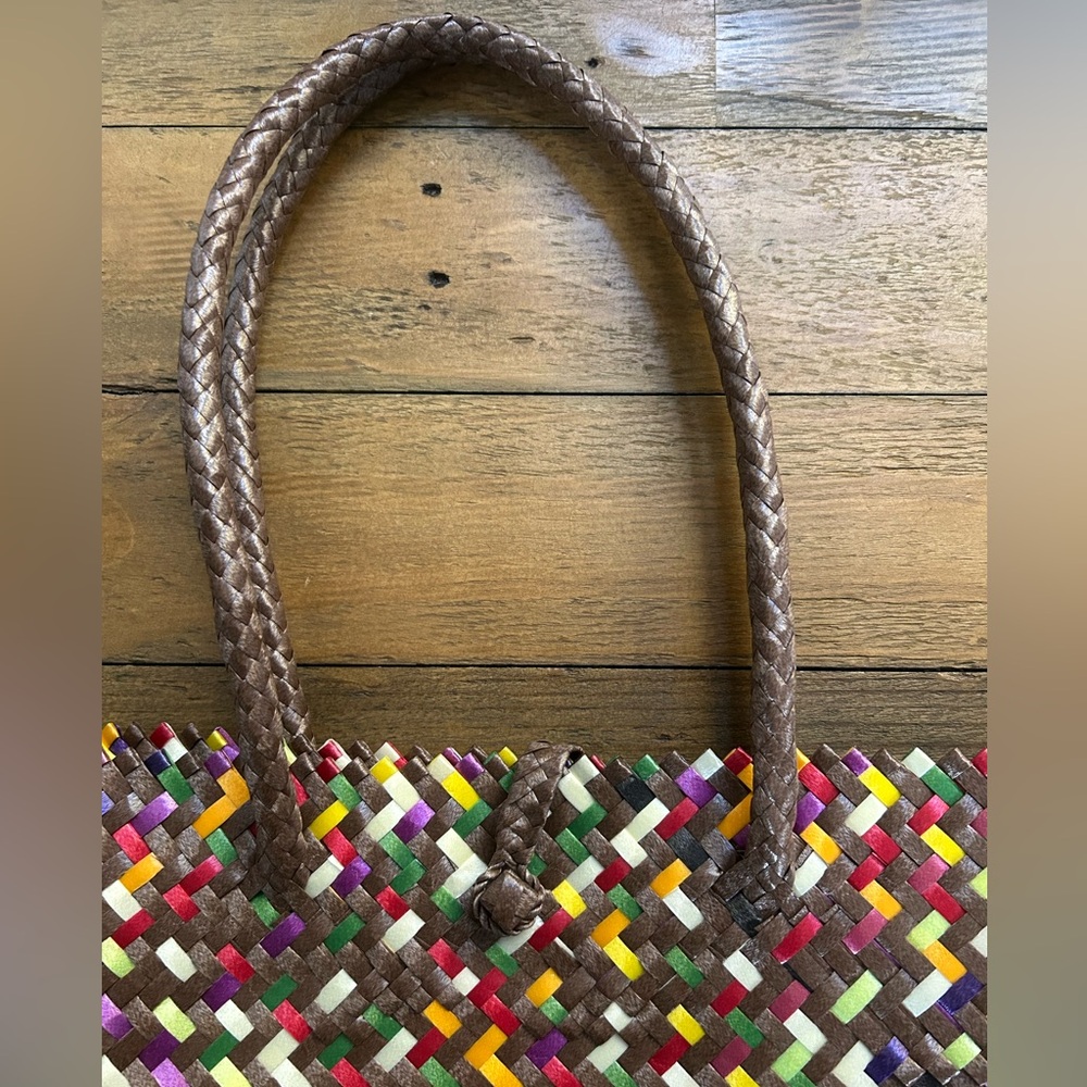 Colorful Woven Tote Bag with Pom Poms keychains made out of recycled plastic - Picture 4 of 11